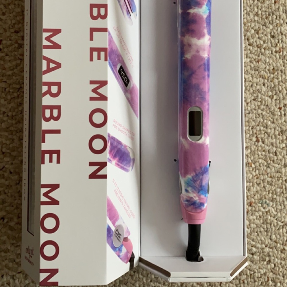 (SOLD) CHI Hairstyling Iron